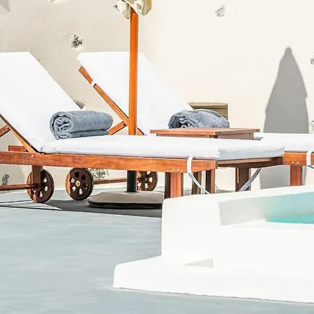 Veneston Suites, Kapari